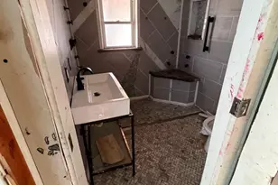 1212 Wood St, Burlington, NJ 08016 - Photo 11