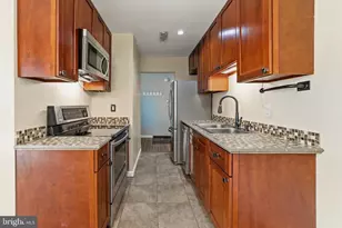 3 E Daisy Ln, Mount Laurel, NJ 08054 - Photo 1