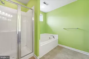 704 Varga Cir, Florence, NJ 08518 - Photo 35
