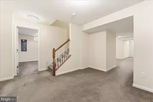704 Varga Cir, Florence, NJ 08518 - Photo 33