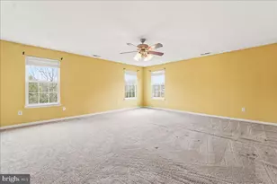 704 Varga Cir, Florence, NJ 08518 - Photo 39