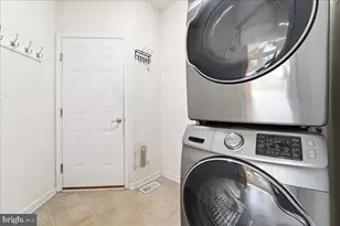 704 Varga Cir, Florence, NJ 08518 - Photo 11