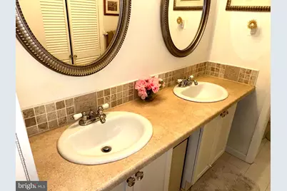 8 Ridgewood Place, Willingboro, NJ 08046 - Photo 7
