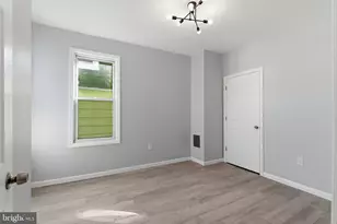 217 W Union St, Burlington, NJ 08016 - Photo 15