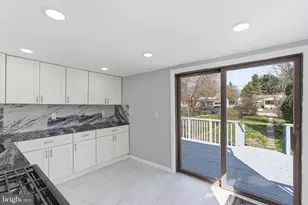 217 W Union St, Burlington, NJ 08016 - Photo 11