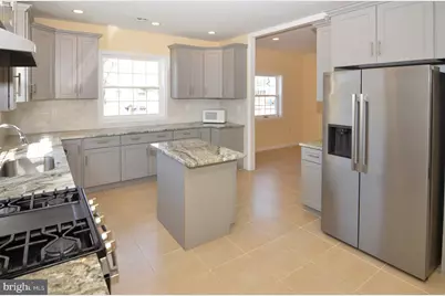 628 W 2nd Street, Florence, NJ 08518 - Photo 7