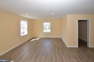 628 W 2nd St, Florence, NJ 08518 - Photo 13