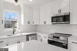 2 Farrington Ct, Southampton, NJ 08088 - Photo 13