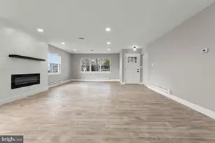 2 Farrington Ct, Southampton, NJ 08088 - Photo 5