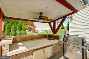 110 Rosewood Dr, Bordentown, NJ 08505 - Photo 41