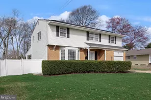 2105 Chestnut Hill Dr, Cinnaminson, NJ 08077 - Photo 3