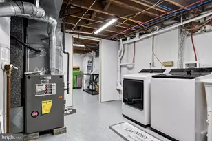 2105 Chestnut Hill Dr, Cinnaminson, NJ 08077 - Photo 33