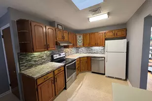 605 Union Mill Rd, Mount Laurel, NJ 08054 - Photo 3