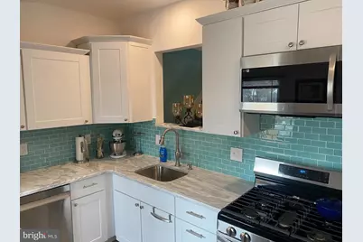 84 E Burlington Street, Bordentown, NJ 08505 - Photo 11
