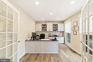 1 Broadacre Ct, Mount Laurel, NJ 08054 - Photo 5