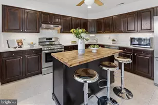 7702 Normandy Dr, Mount Laurel, NJ 08054 - Photo 23