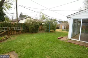 8 Holton Ln, Willingboro, NJ 08046 - Photo 33