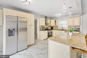 10 Thornhill Ct, Willingboro, NJ 08046 - Photo 3