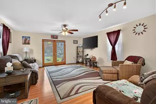 109 E Mill Rd, Maple Shade, NJ 08052 - Photo 17