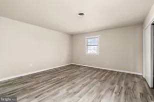 320 W 5th Street W, Florence, NJ 08518 - Photo 11