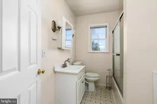320 W 5th Street W, Florence, NJ 08518 - Photo 13