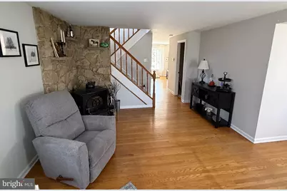 431 N Forklanding Road, Maple Shade, NJ 08052 - Photo 3