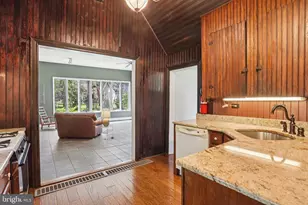 1 W Linden Rd, Burlington Township, NJ 08016 - Photo 15