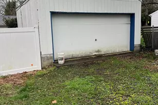 115 Ridgway St, Mount Holly, NJ 08060 - Photo 3