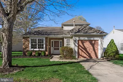 934 Larkspur Place S, Mount Laurel, NJ 08054 - Photo 1