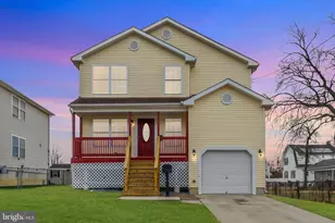 723 Woodland Ave, Burlington, NJ 08016 - Photo 1