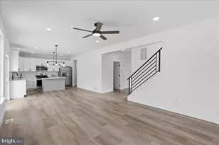 918 Olive St, Burlington, NJ 08016 - Photo 9