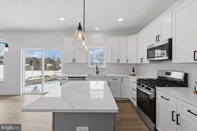 918 Olive Street, Burlington, NJ 08016 - Photo 11