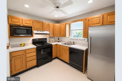 28 W Center Avenue, Maple Shade, NJ 08052 - Photo 11