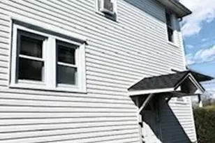 8 Illinois Ave, Burlington, NJ 08016 - Photo 9