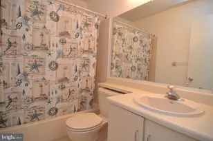 4004 Adelaide Dr, Mount Laurel, NJ 08054 - Photo 11