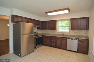 4004 Adelaide Dr, Mount Laurel, NJ 08054 - Photo 7