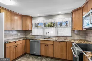 52 Westbrook Dr, Moorestown, NJ 08057 - Photo 9