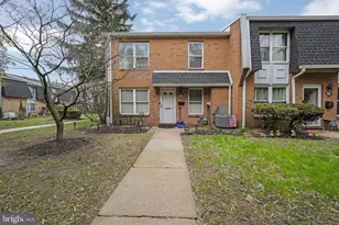 3045 Harbour Dr, Palmyra, NJ 08065 - Photo 1