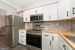 3045 Harbour Dr, Palmyra, NJ 08065 - Photo 13