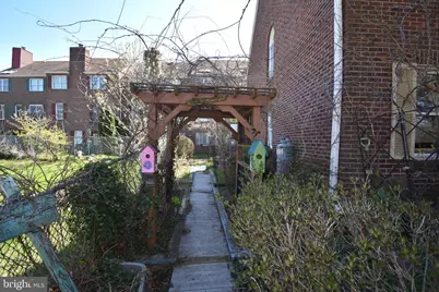 333 E Pearl Street #9, Burlington, NJ 08016 - Photo 3