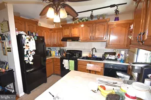 333 E Pearl St, Burlington, NJ 08016 - Photo 9