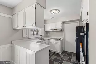 111 Edge Ln, Willingboro, NJ 08046 - Photo 13