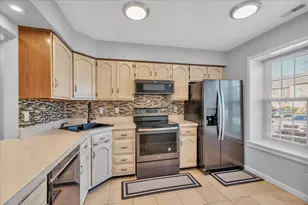 135 Martins Way, Mount Laurel, NJ 08054 - Photo 5