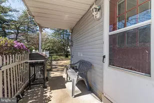 105 County Ave, Maple Shade, NJ 08052 - Photo 17