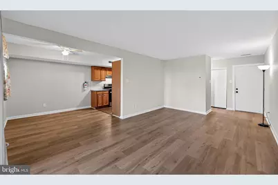 411 Stiles Avenue #B-11, Maple Shade, NJ 08052 - Photo 9