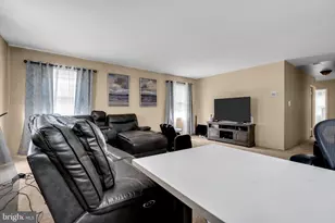 27 Genesee Ln, Willingboro, NJ 08046 - Photo 11