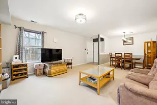 112 Village Ln, Mount Laurel, NJ 08054 - Photo 3