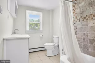 733 N Forklanding Rd, Maple Shade, NJ 08052 - Photo 19