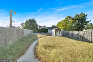 19 Pleasant St, Southampton, NJ 08088 - Photo 19