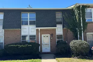 1038 Harbour Dr, Palmyra, NJ 08065 - Photo 1